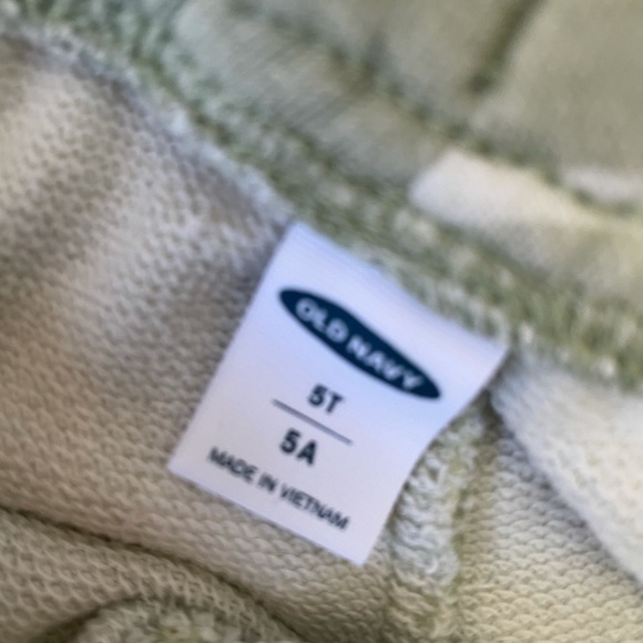 Toddler girl terry shorts 2 pairs - Picture 4 of 7